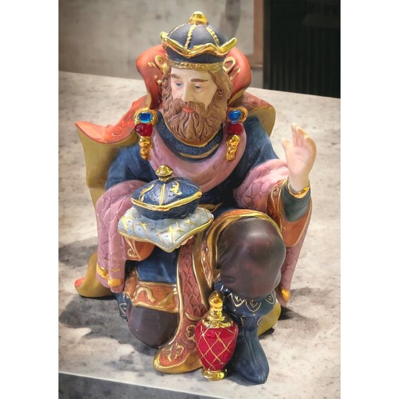 Kneeling Wiseman Christmas Nativity Kirkland Replacement Porcelain Figurine - Picture 1 of 9